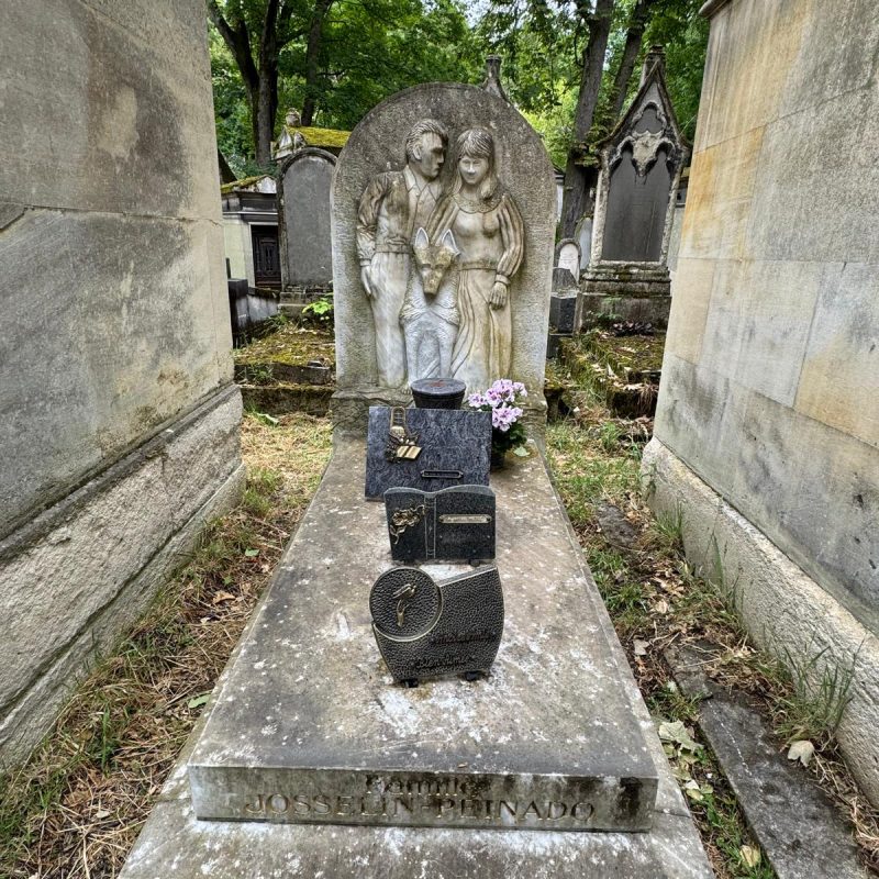 Père Lachaise Cemetery in Paris, France
