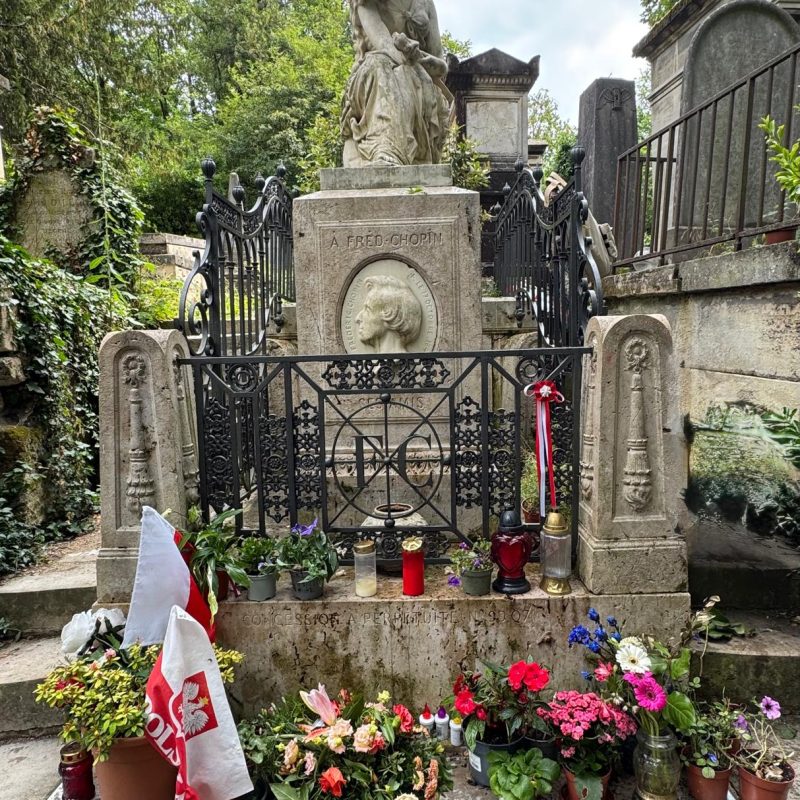 Père Lachaise Cemetery in Paris, France