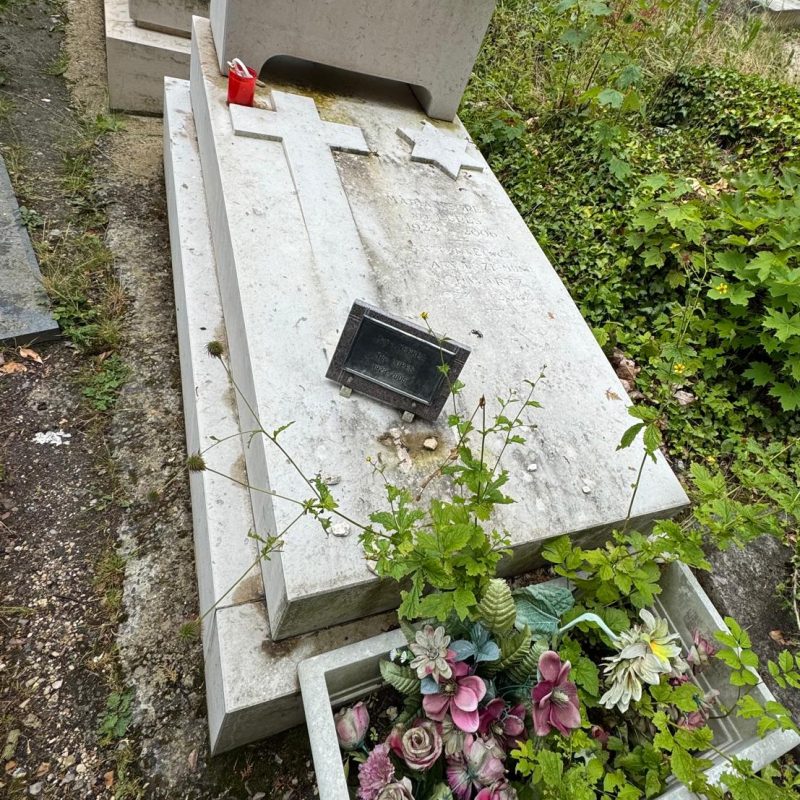 Père Lachaise Cemetery in Paris, France